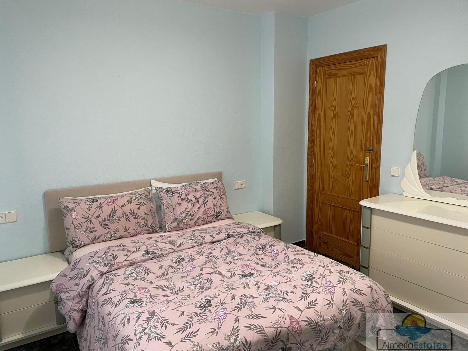 For sale of flat in Olula del Río