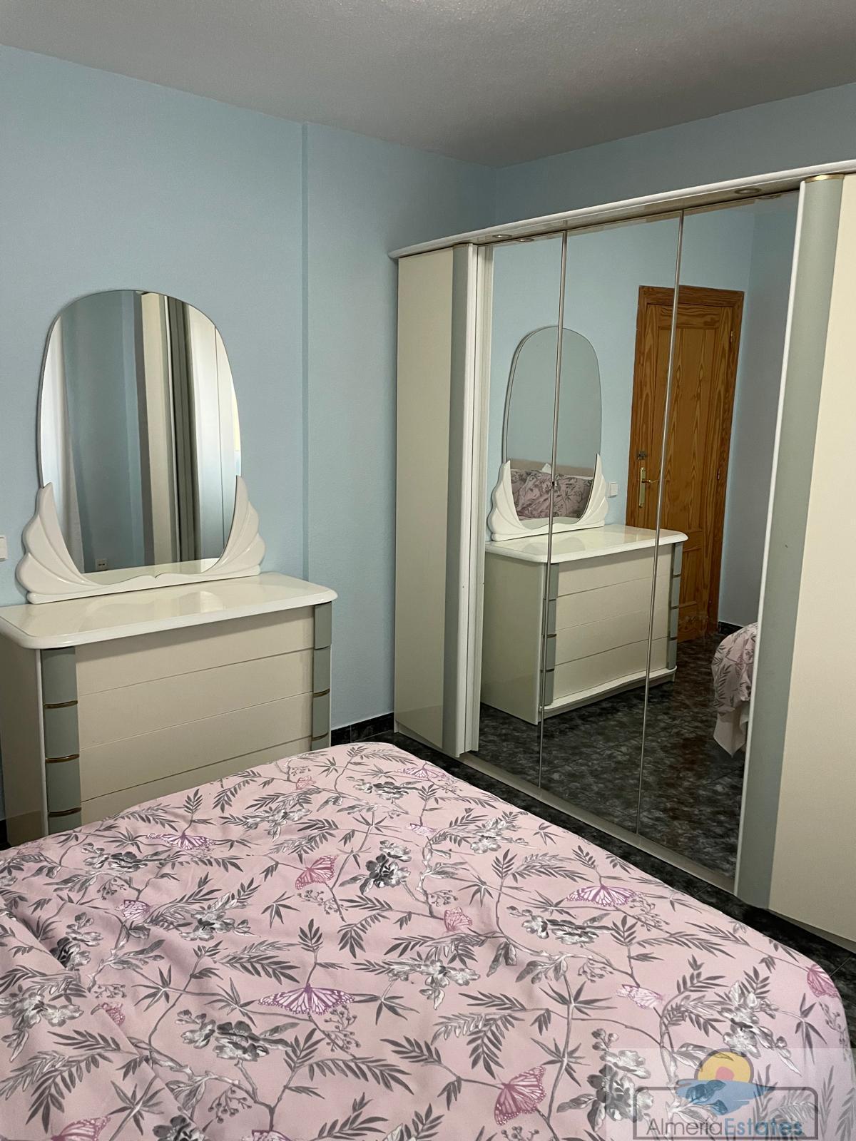 For sale of flat in Olula del Río