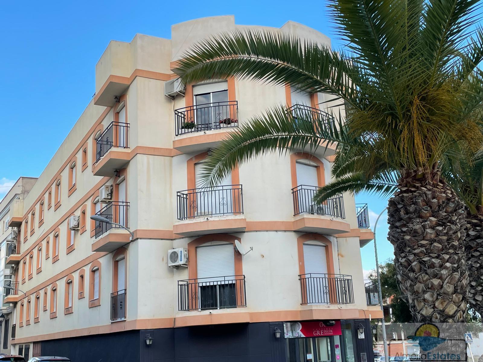 For sale of flat in Olula del Río