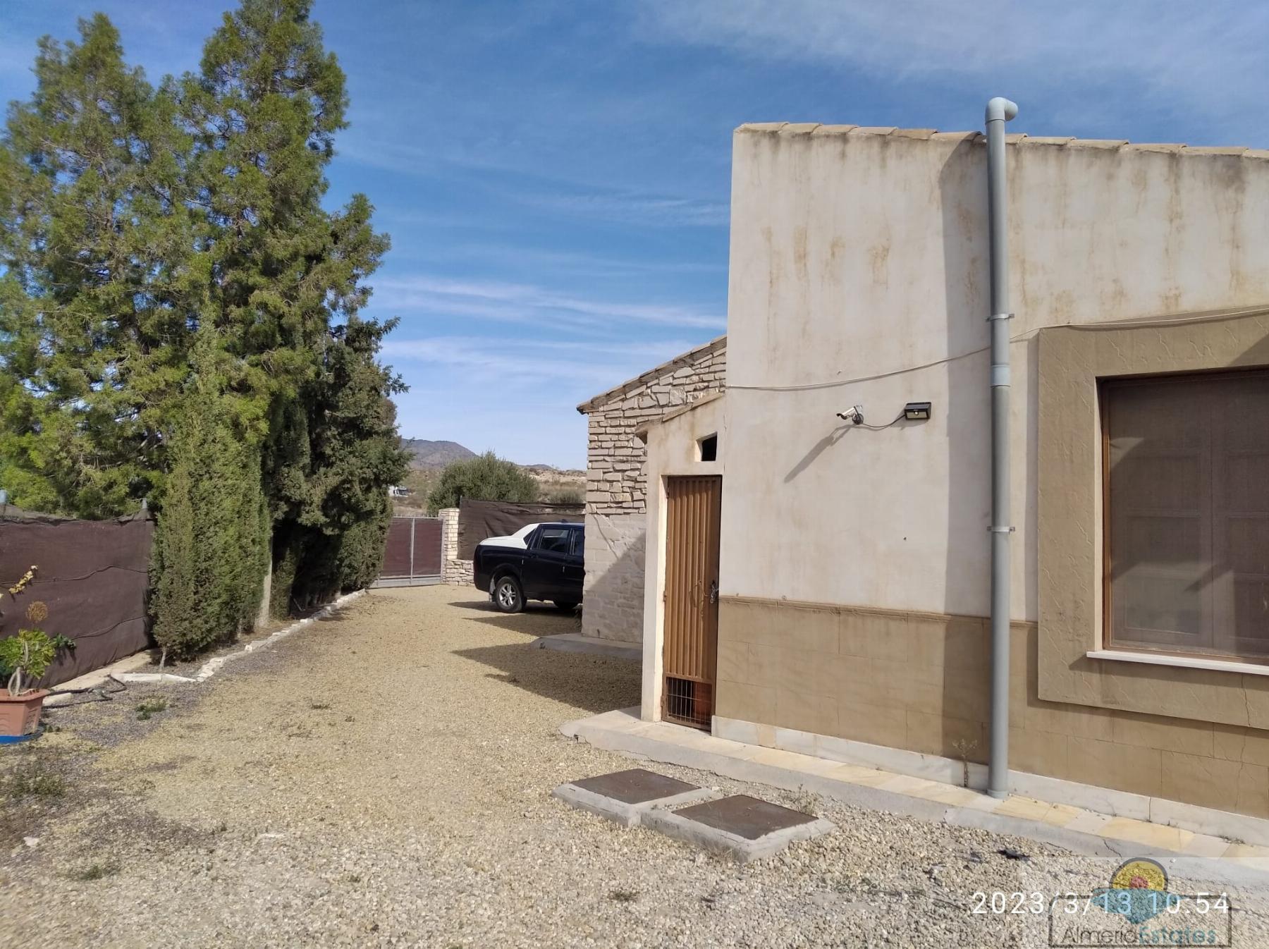 For sale of villa in Cantoria