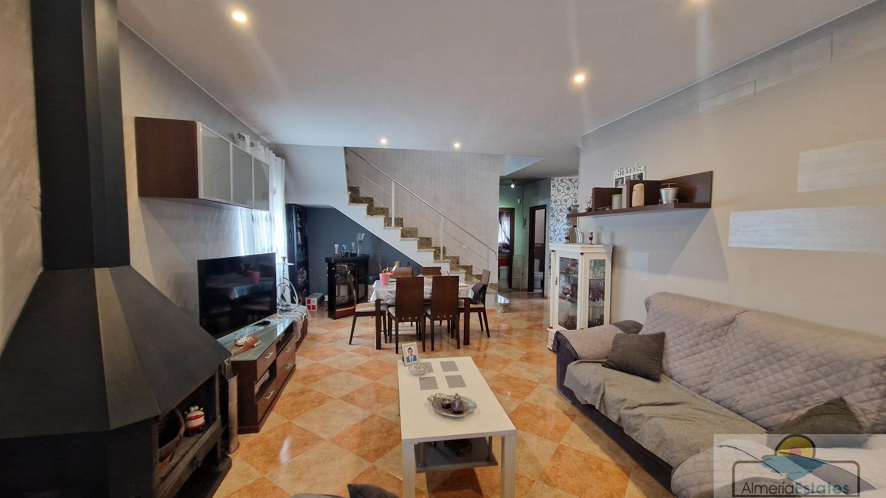For sale of villa in Arboleas