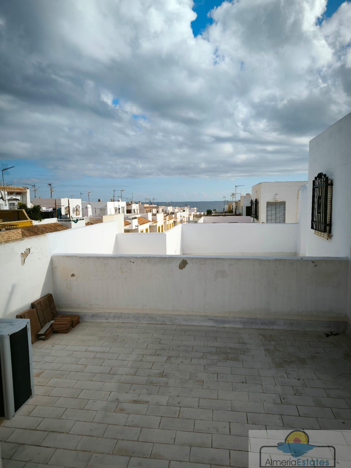 For sale of duplex in Garrucha
