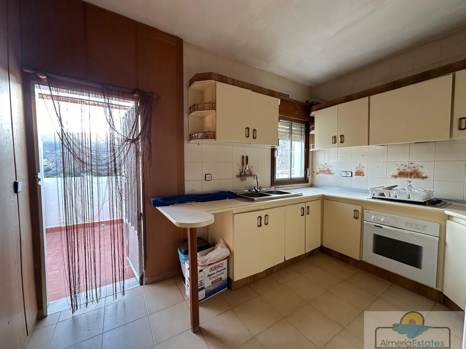 For sale of flat in Macael