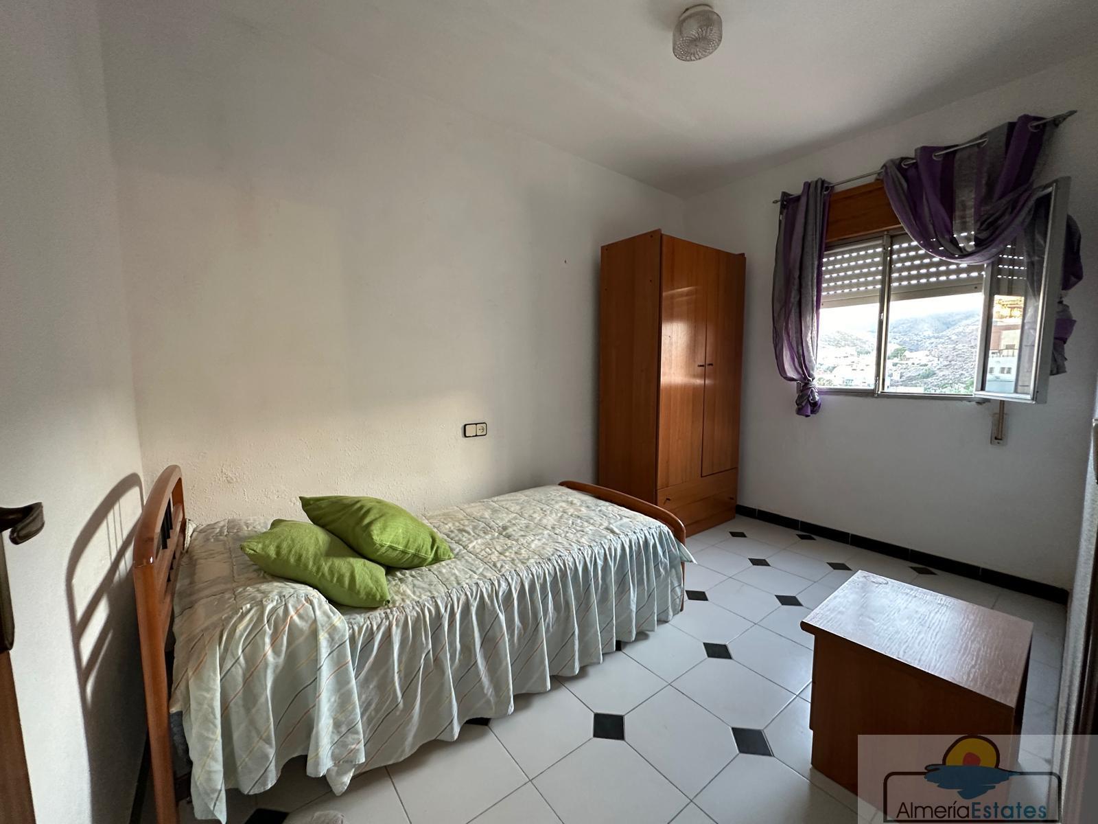 For sale of flat in Macael