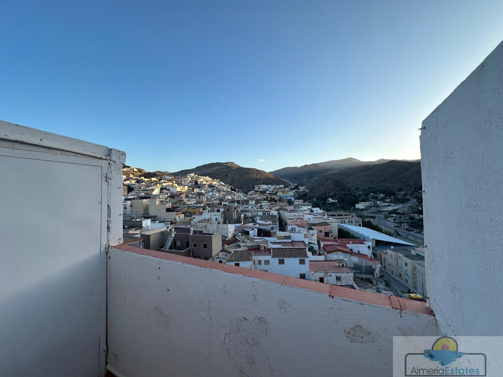 For sale of flat in Macael