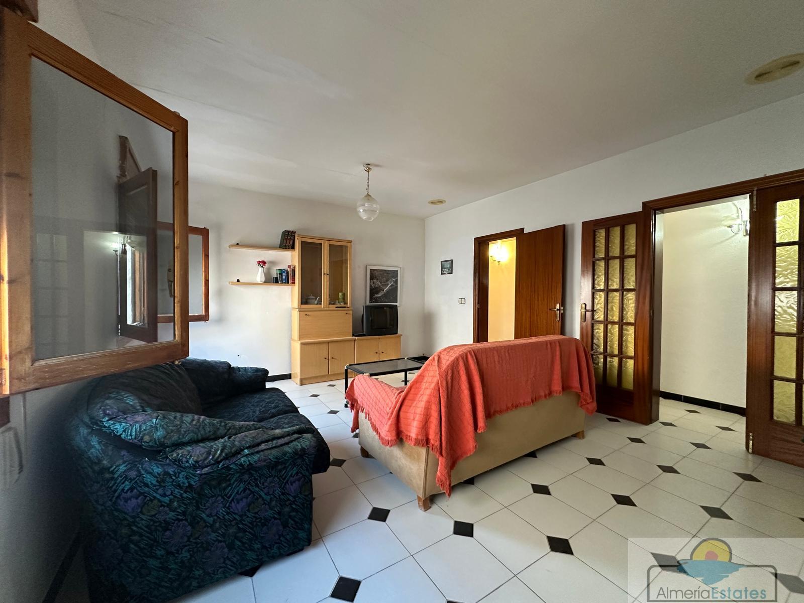For sale of flat in Macael
