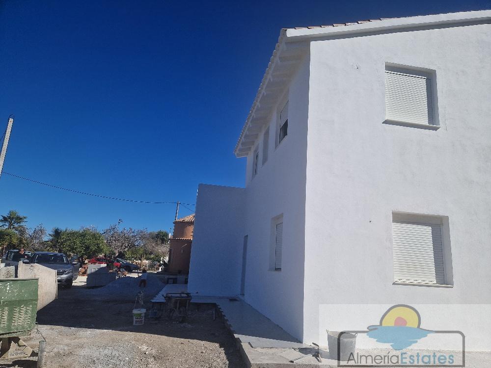Venta de villa en Cantoria