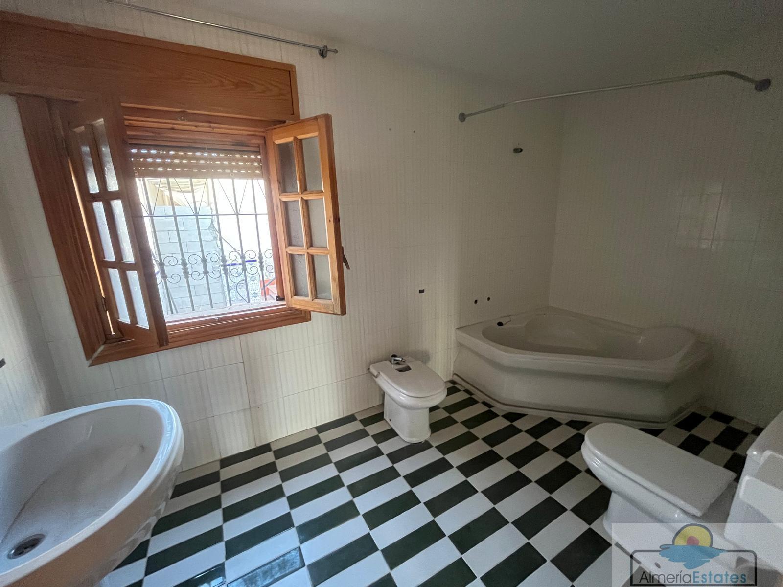 Venta de villa en Albox