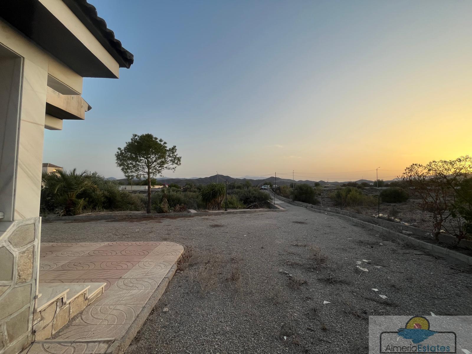 Venta de villa en Albox