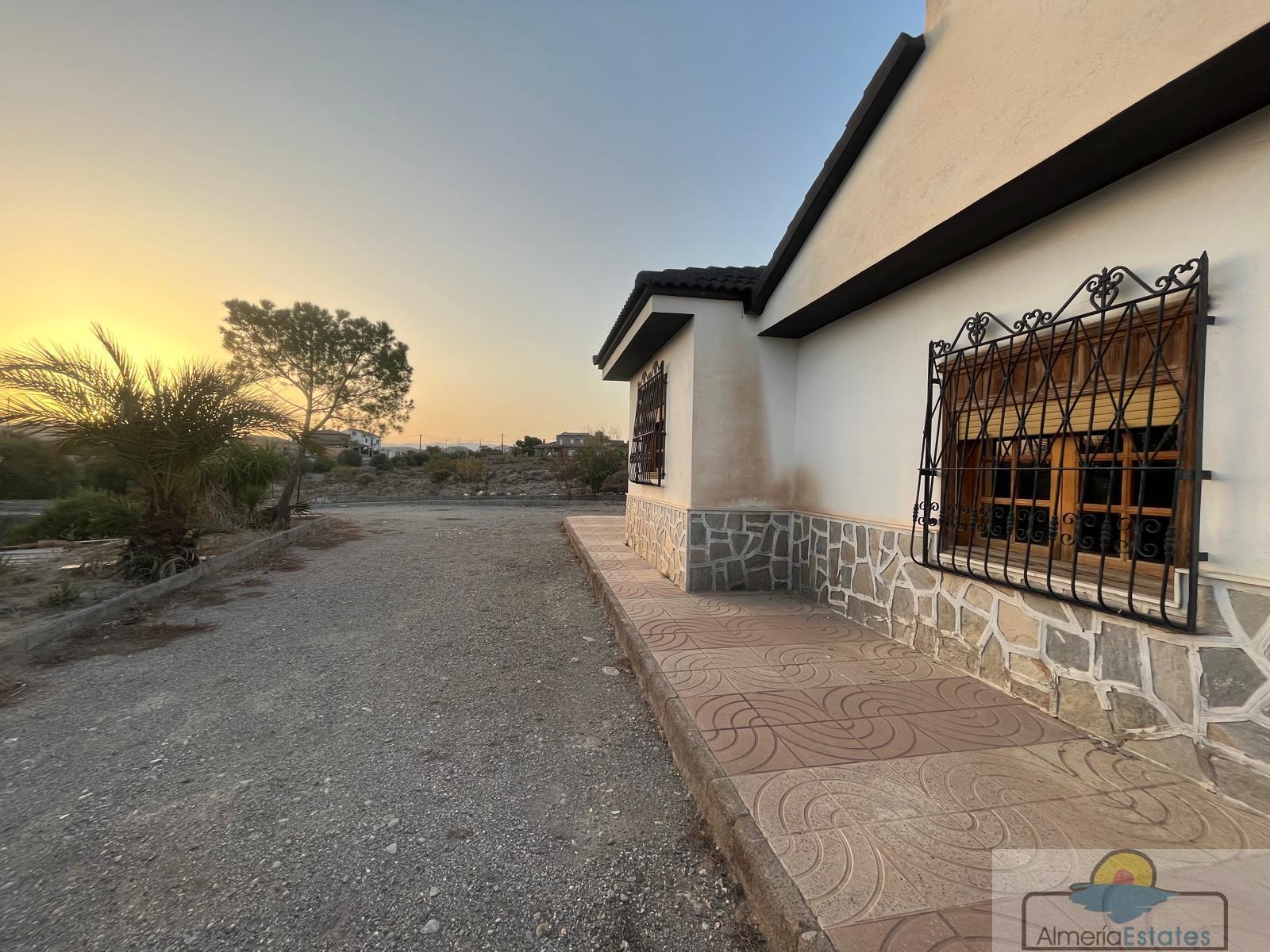 Venta de villa en Albox