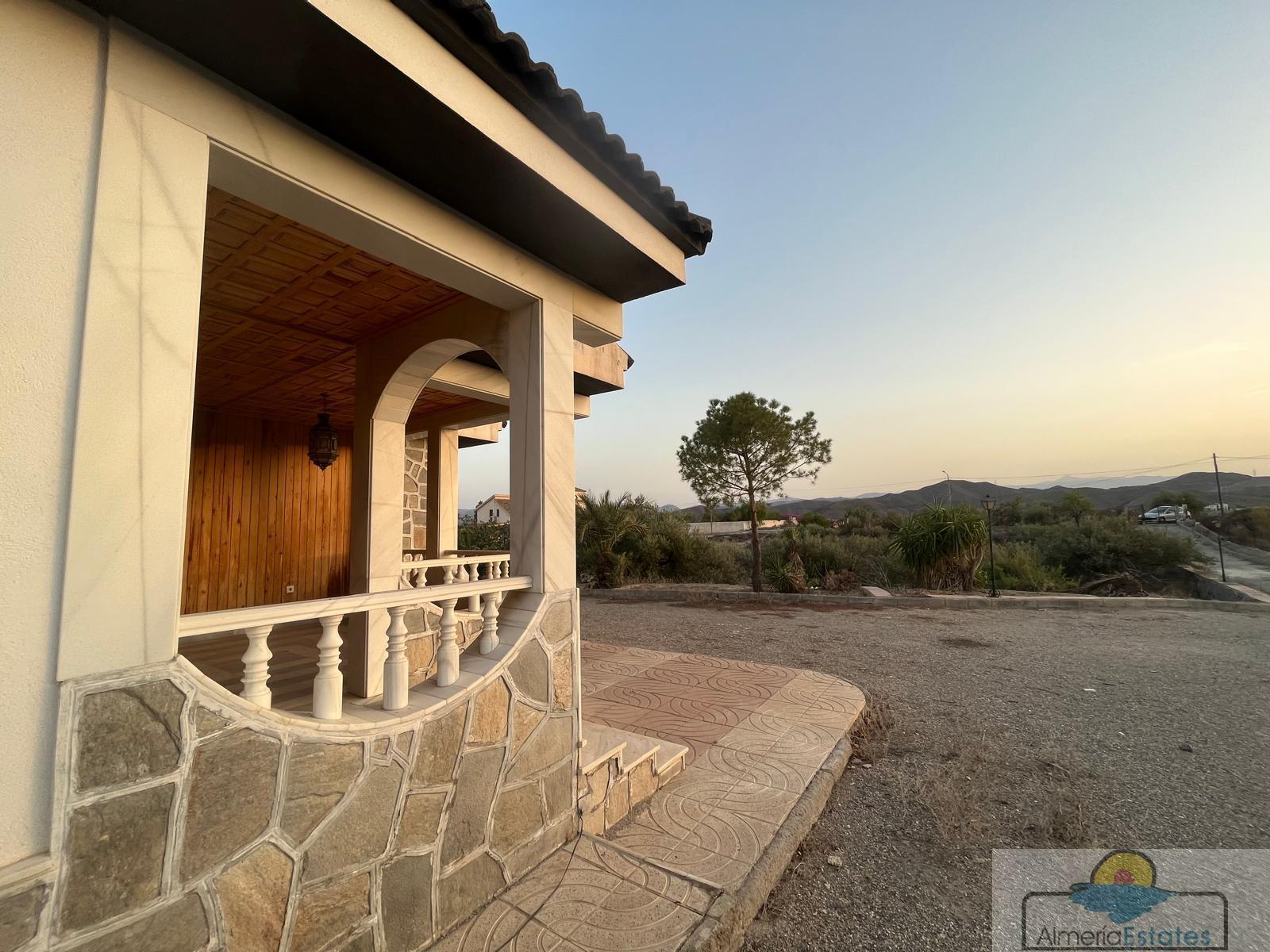 Venta de villa en Albox