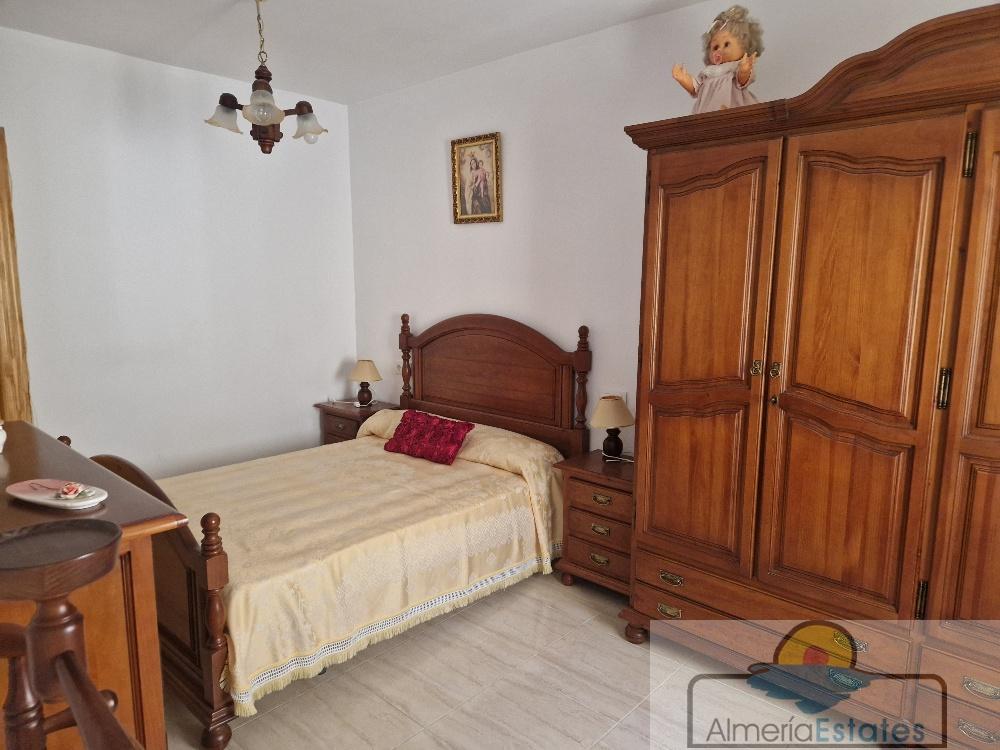 For sale of duplex in Arboleas