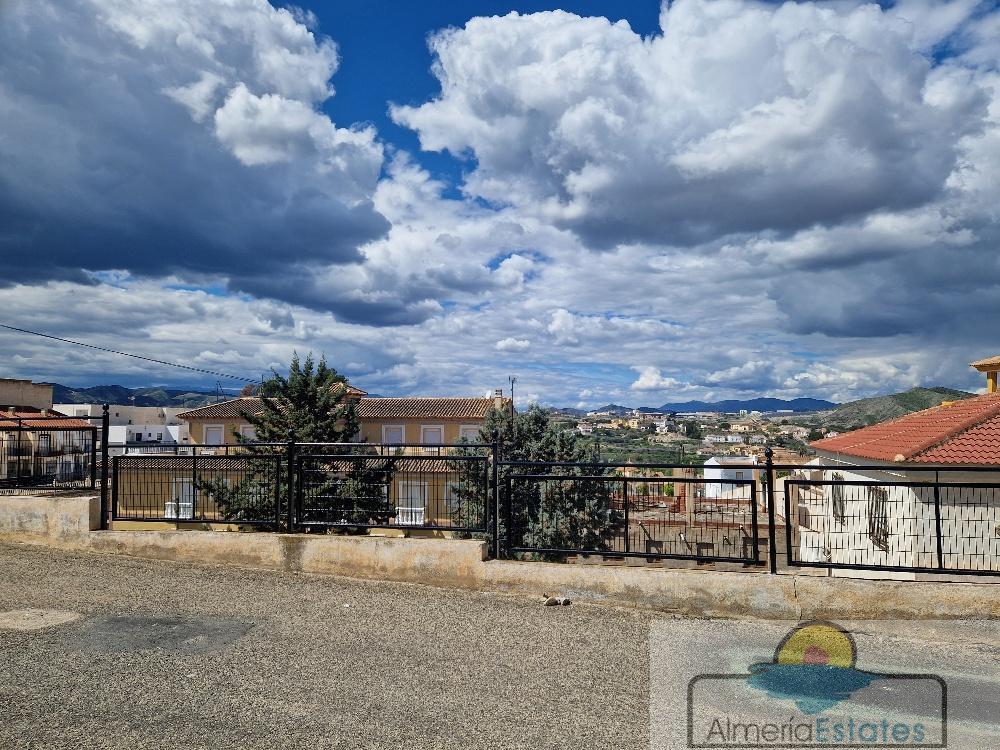 For sale of duplex in Arboleas