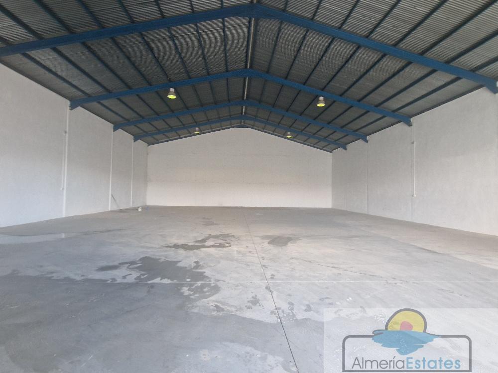 Alquiler de nave en Albox