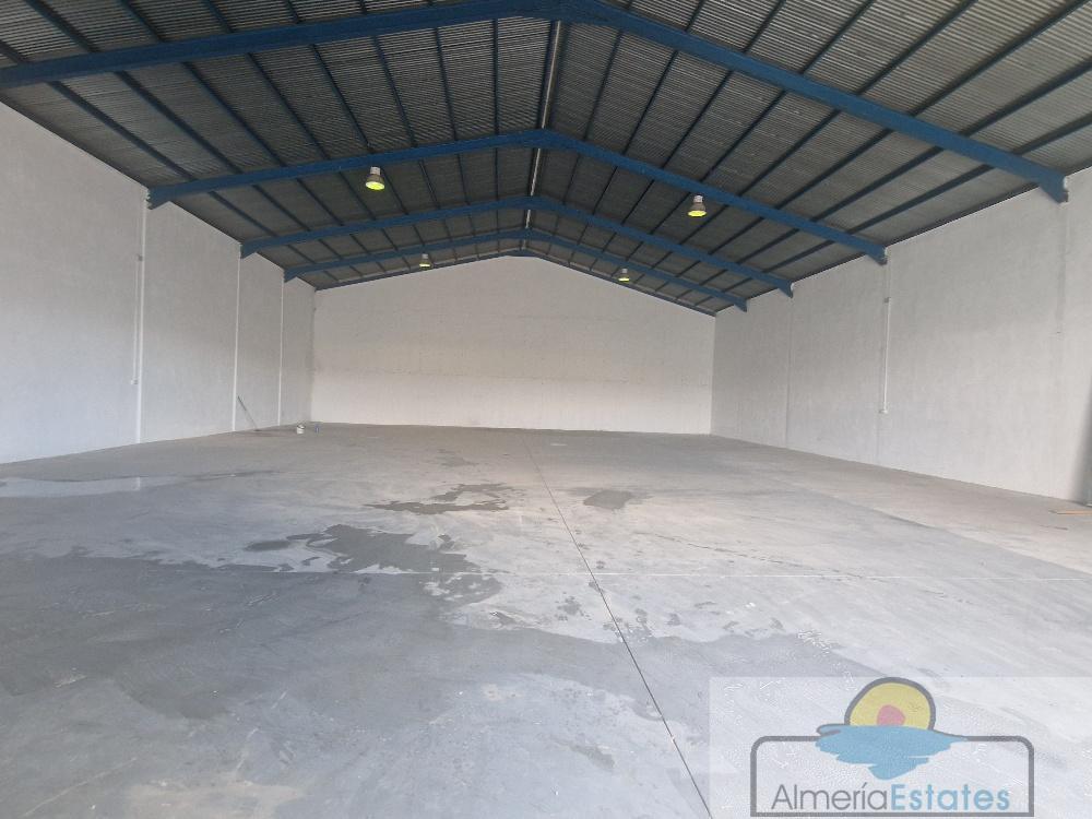 Alquiler de nave en Albox