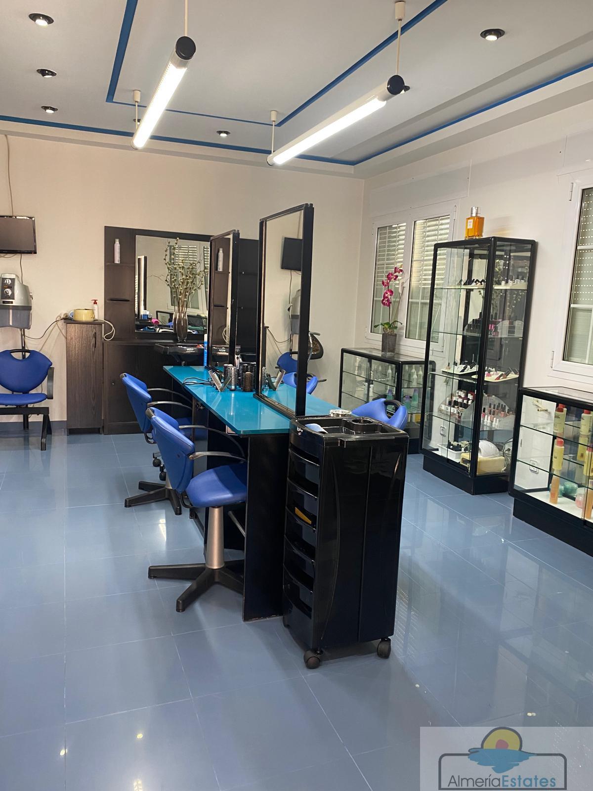 For rent of premises in Albox