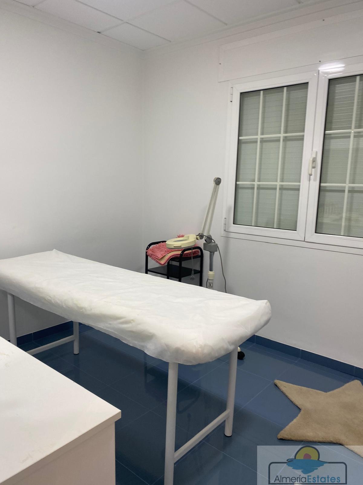 For rent of premises in Albox