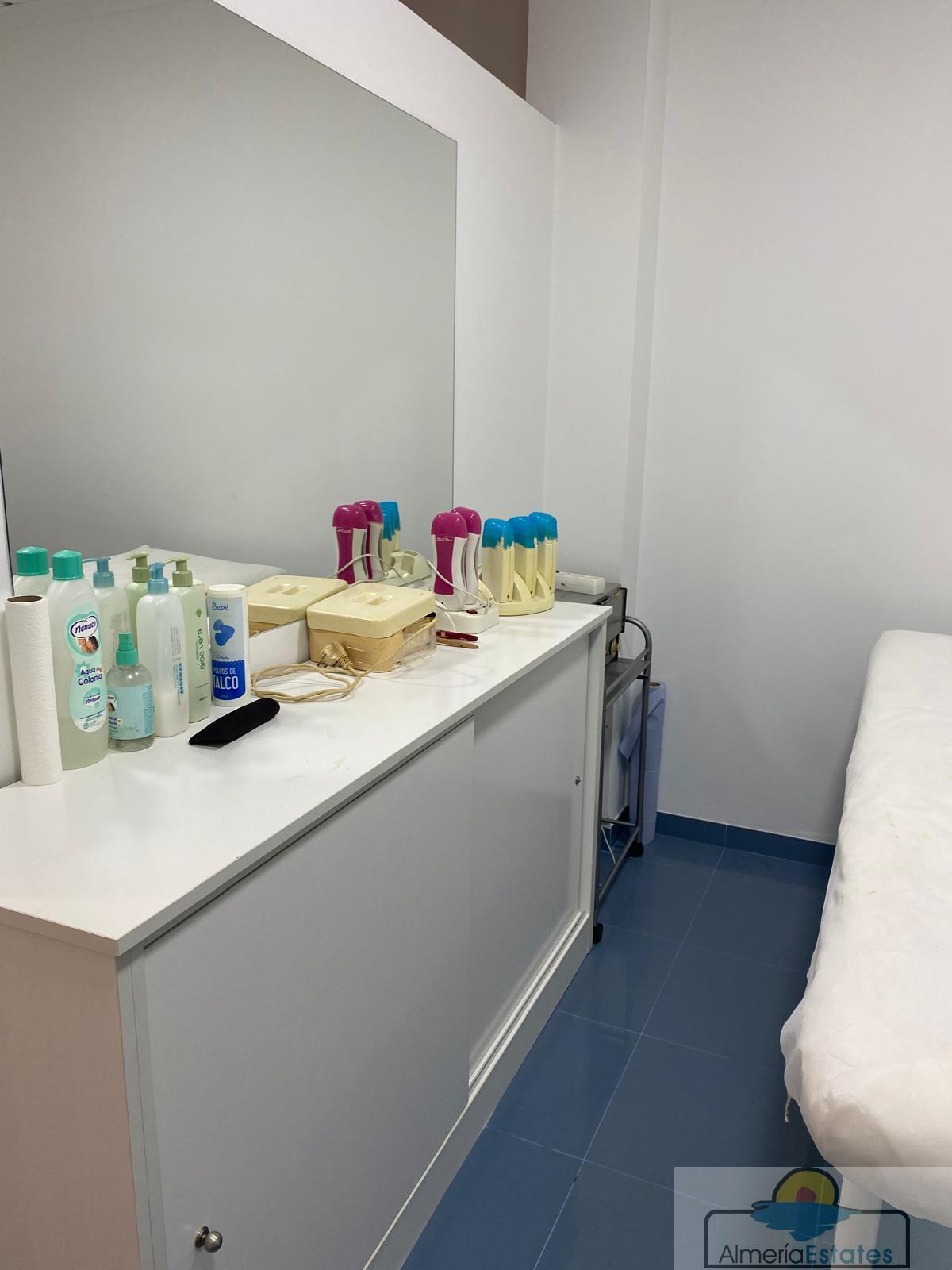 For rent of premises in Albox