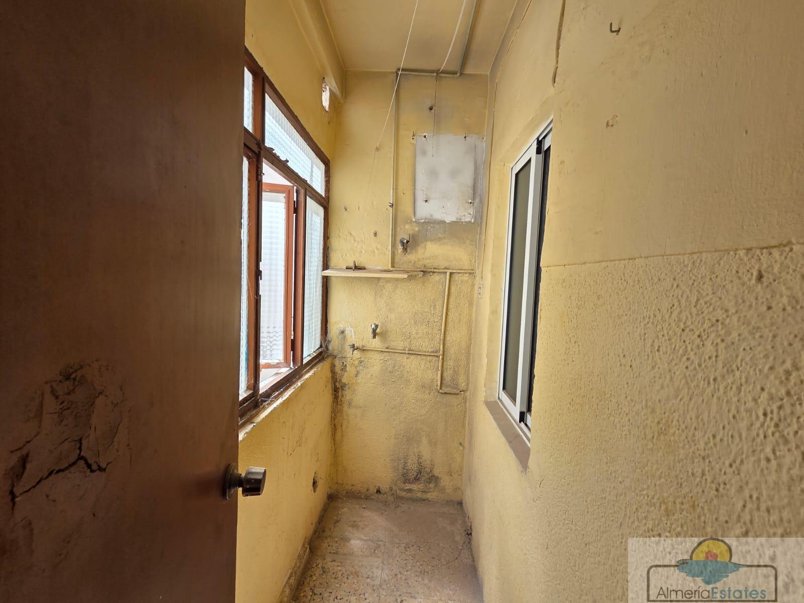 For sale of flat in Macael