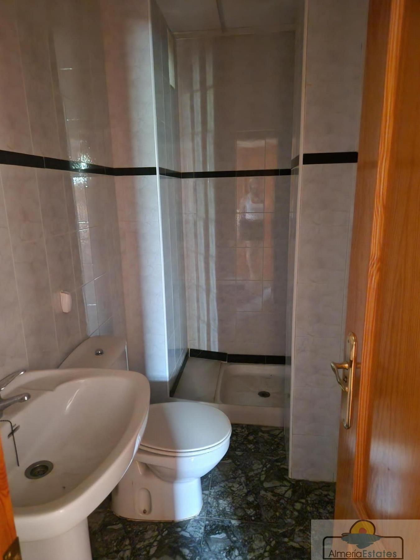 For sale of flat in Macael