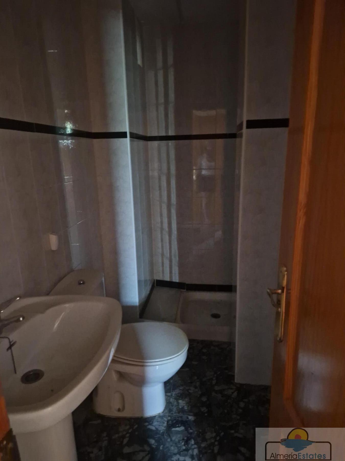 For sale of flat in Macael