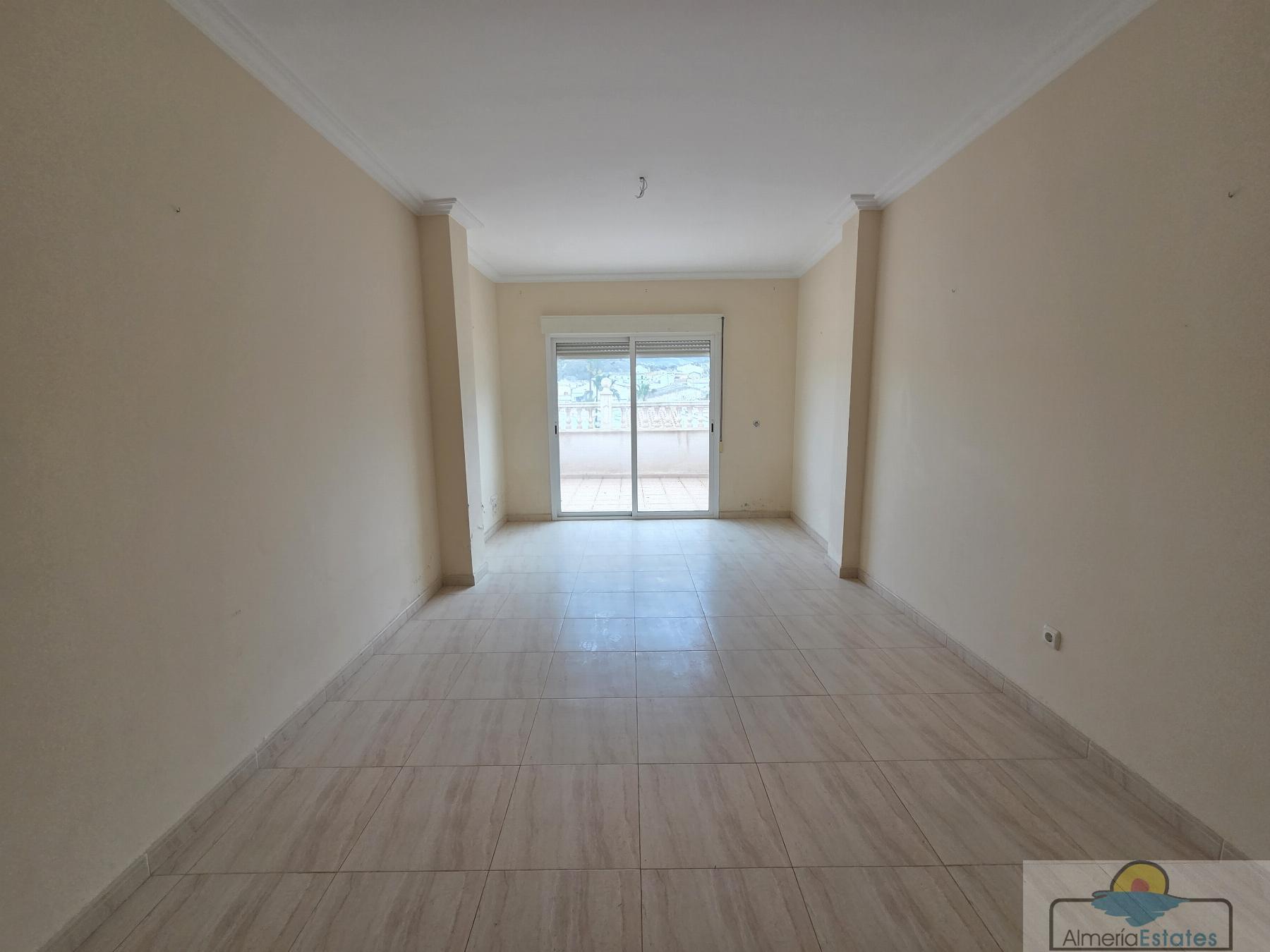 Venta de piso en Zurgena