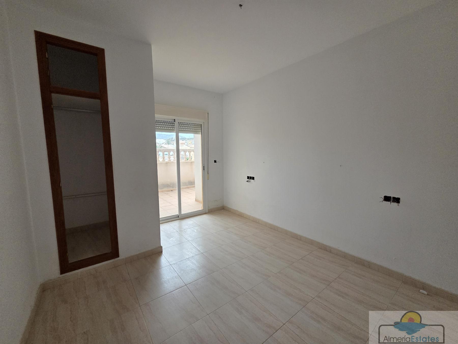 Venta de piso en Zurgena