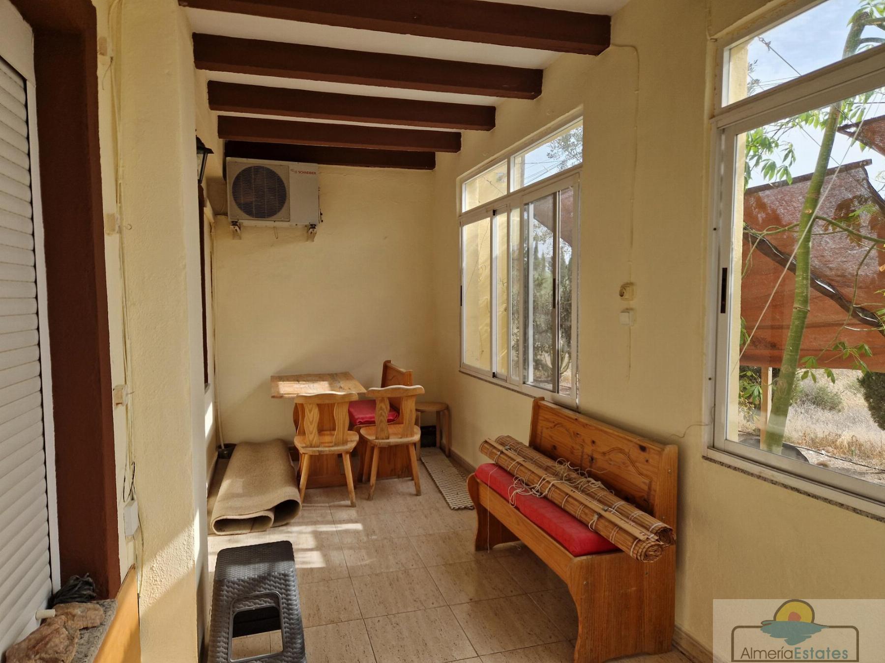 For rent of house in Arboleas