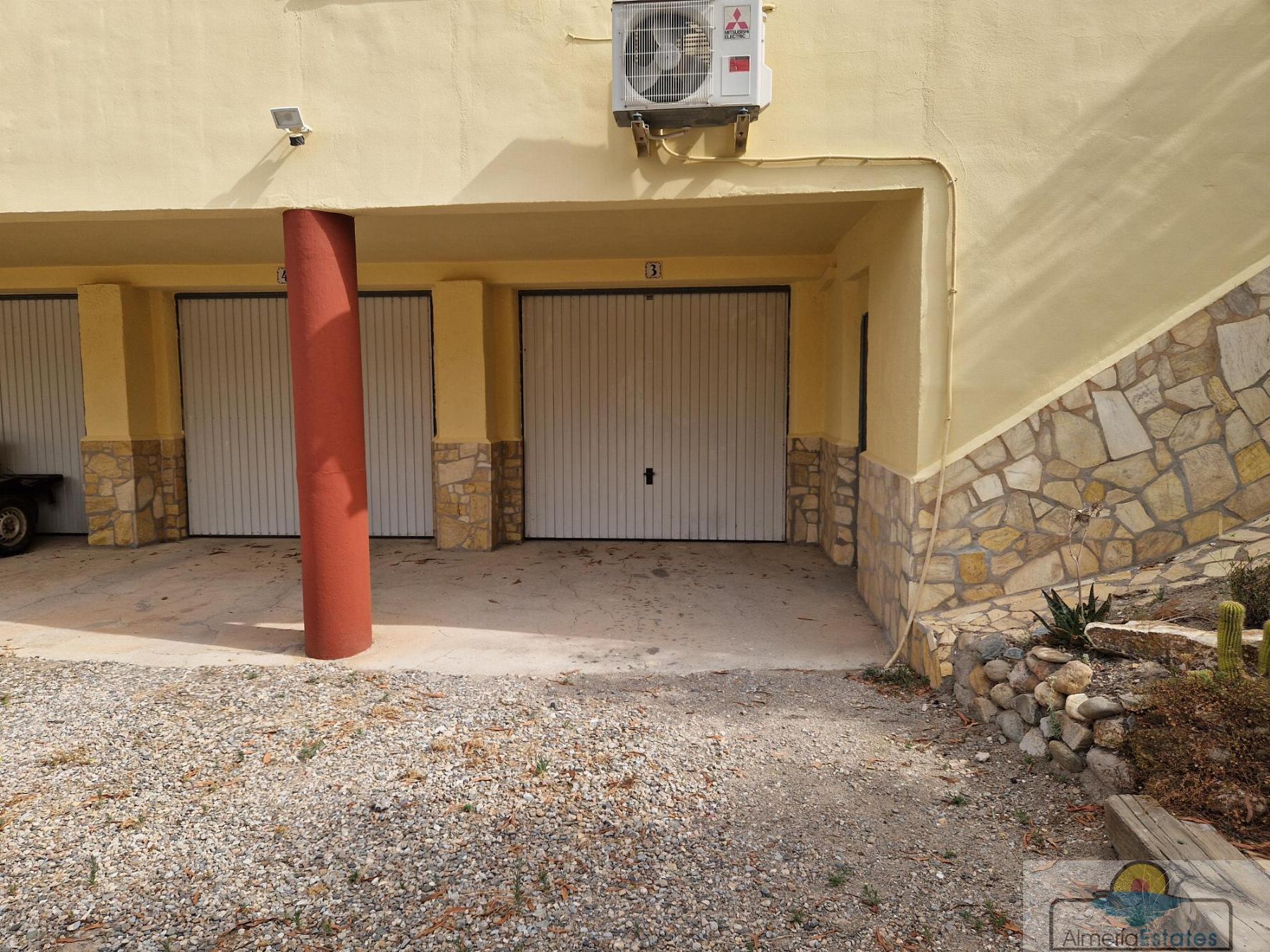 For rent of house in Arboleas