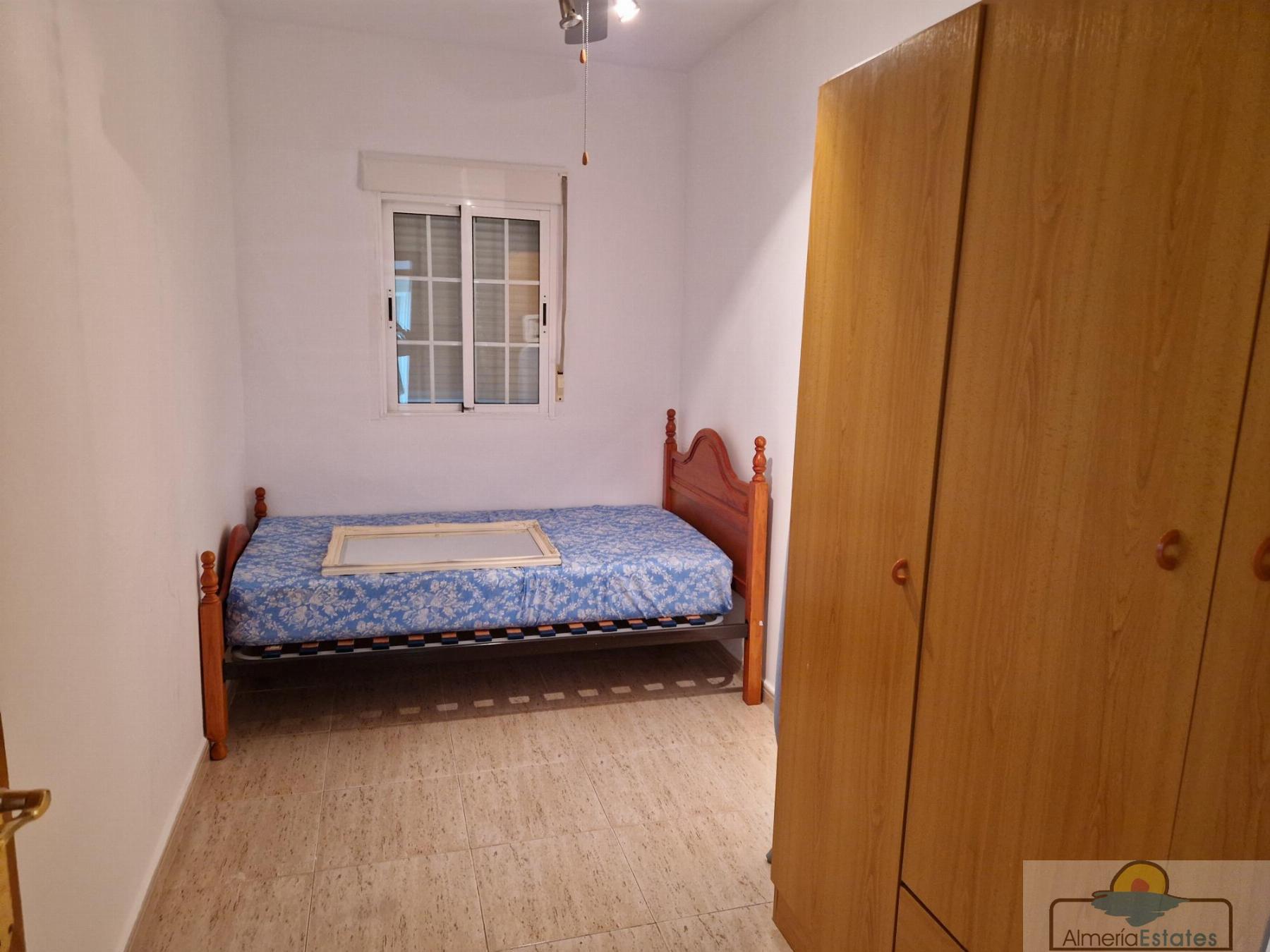 For rent of house in Arboleas
