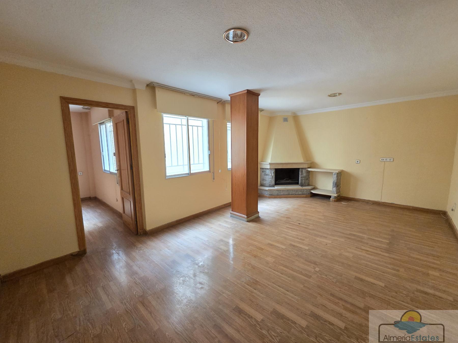 For sale of flat in Olula del Río