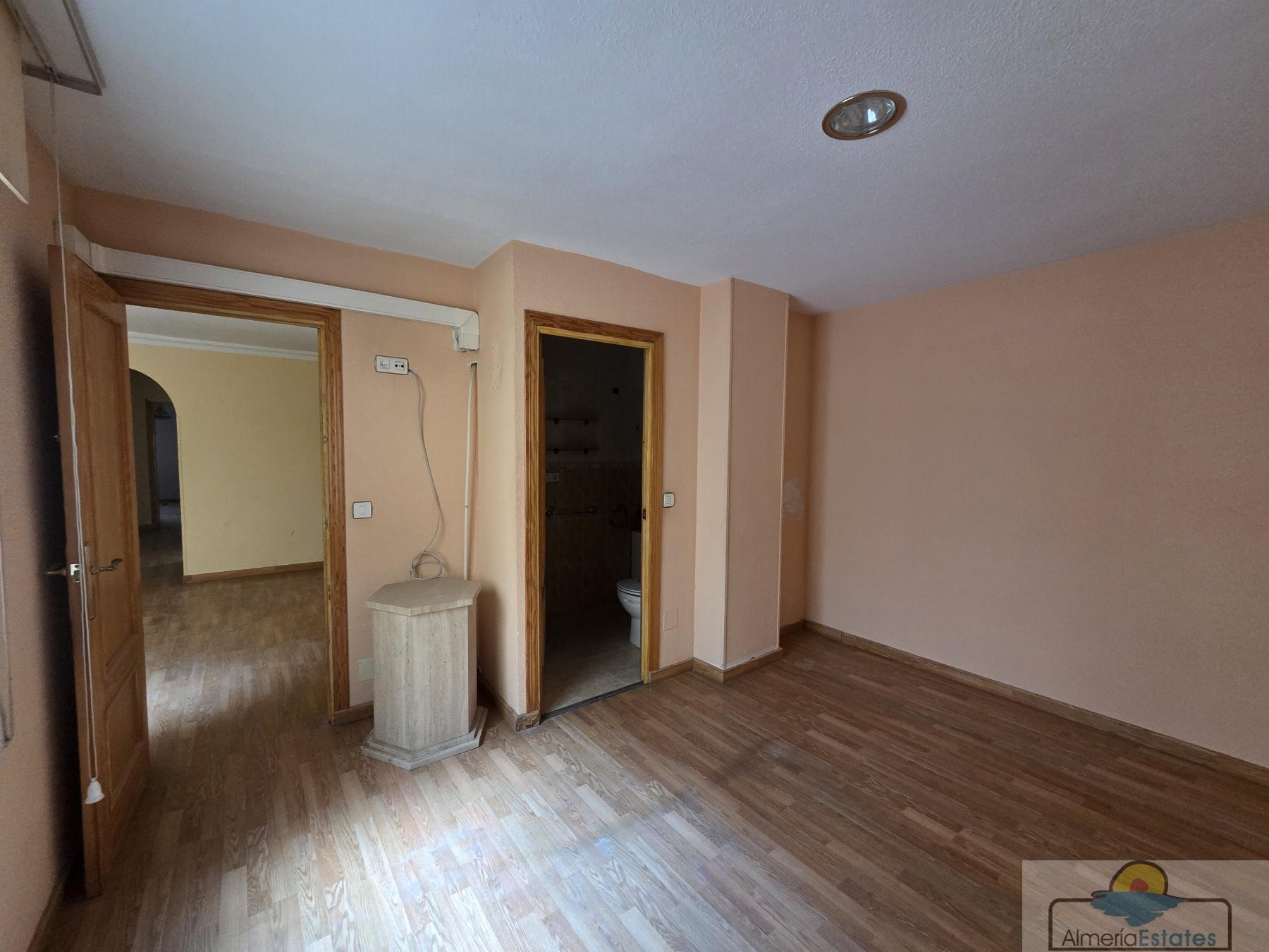 For sale of flat in Olula del Río