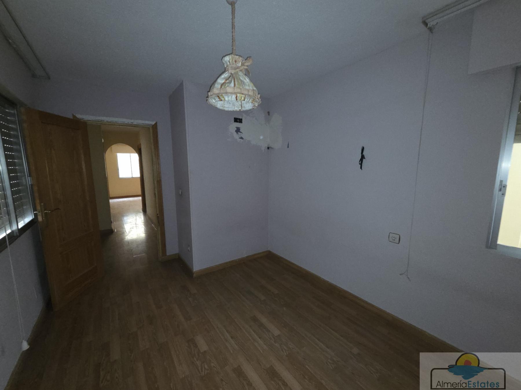 For sale of flat in Olula del Río