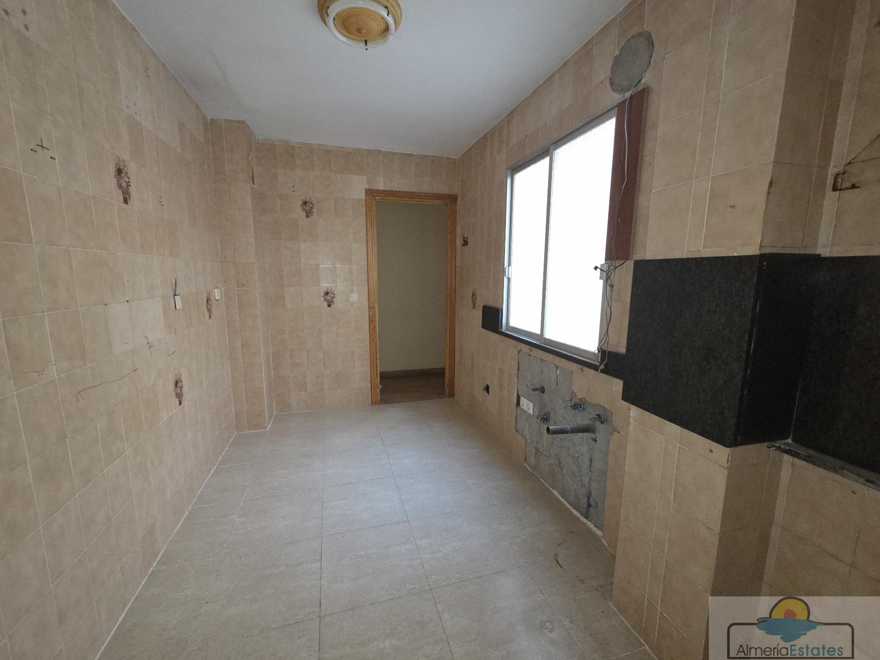 For sale of flat in Olula del Río