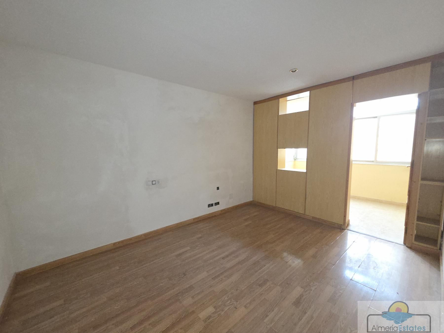 For sale of flat in Olula del Río