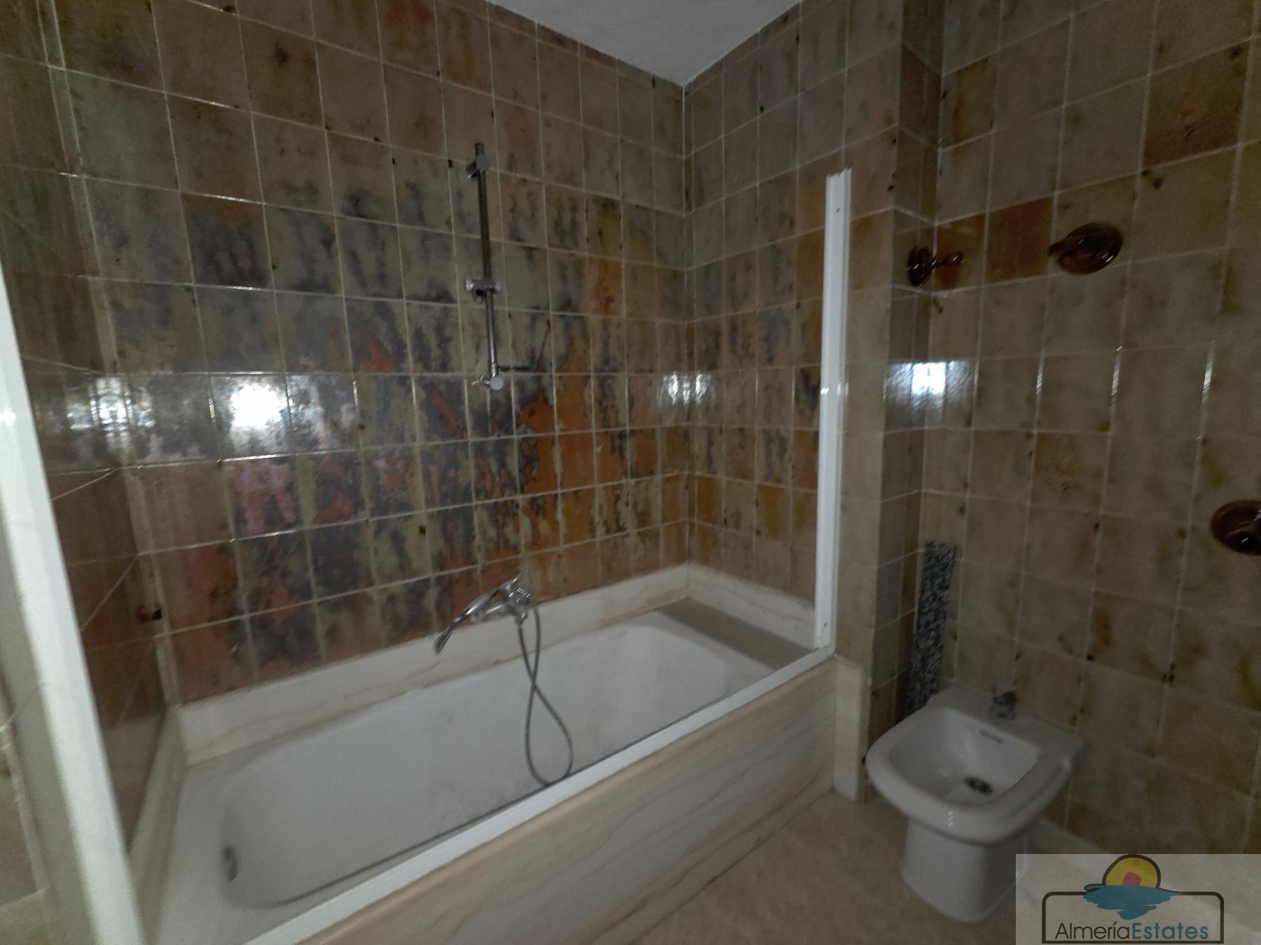 For sale of flat in Olula del Río