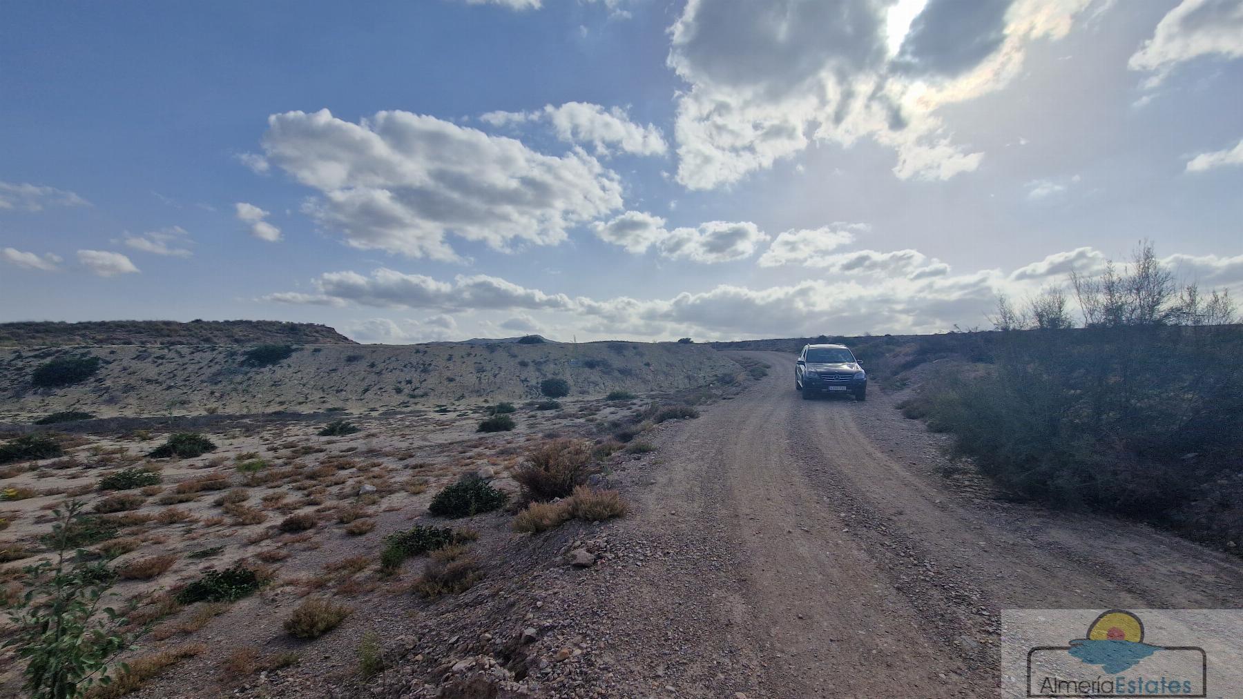 Venta de terreno en Zurgena