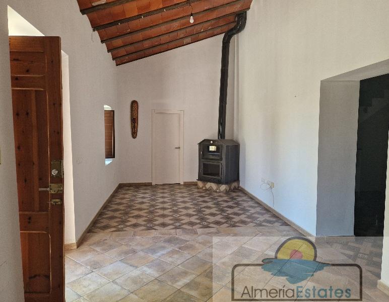 For rent of villa in Albox