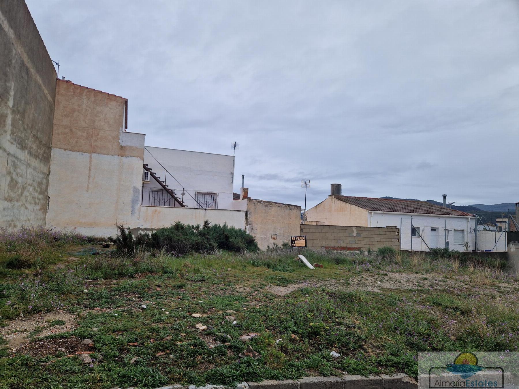 Venta de terreno en Fines