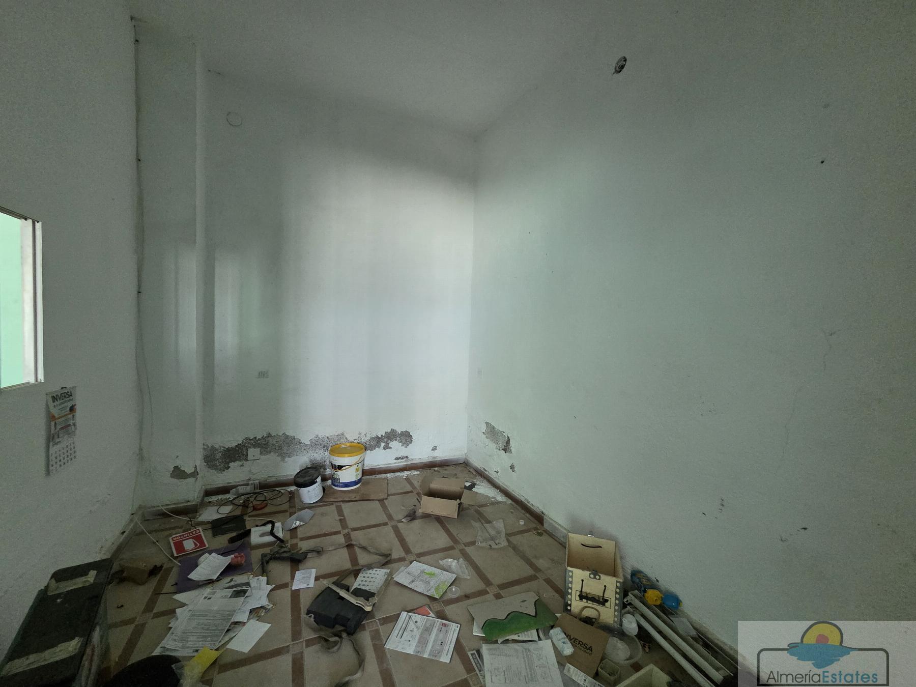 Venta de local en Albox