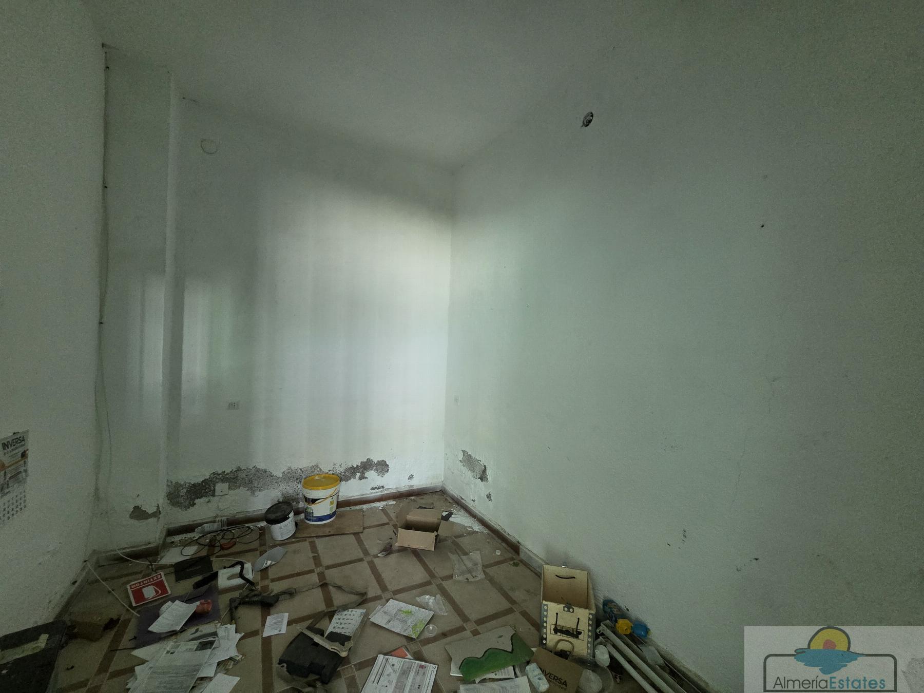 Venta de local en Albox