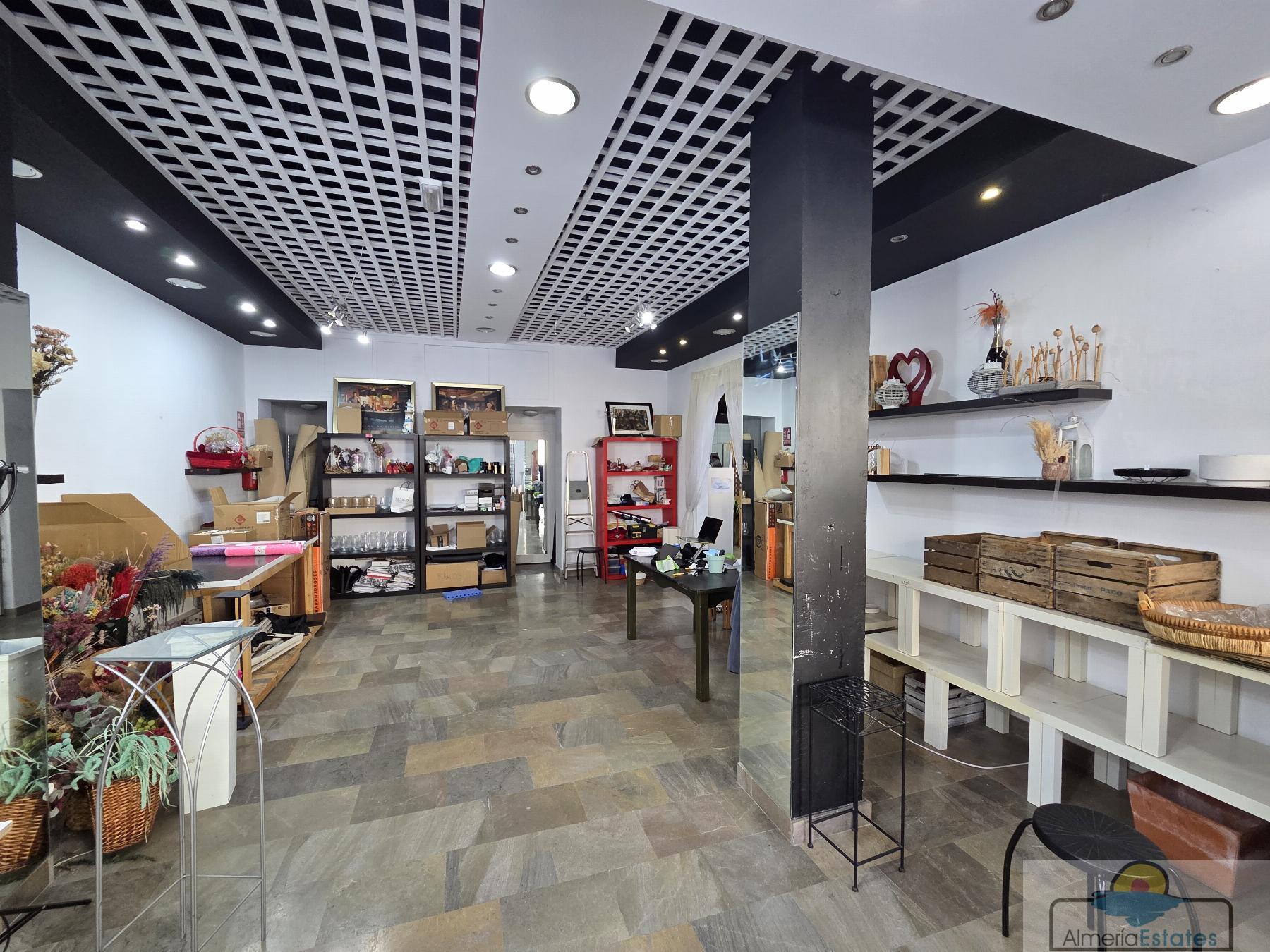 Venta de local en Albox