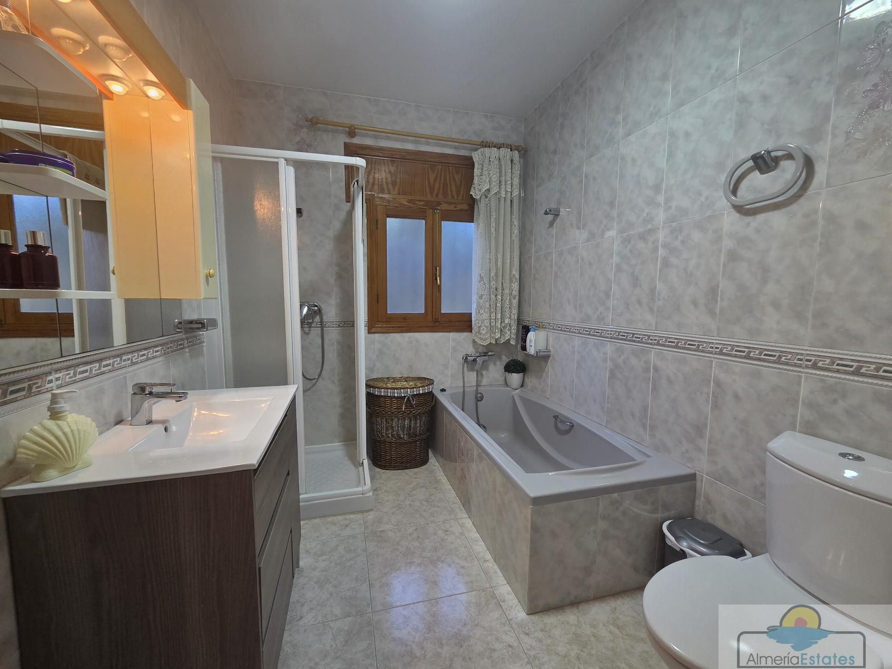 Venta de villa en Albox