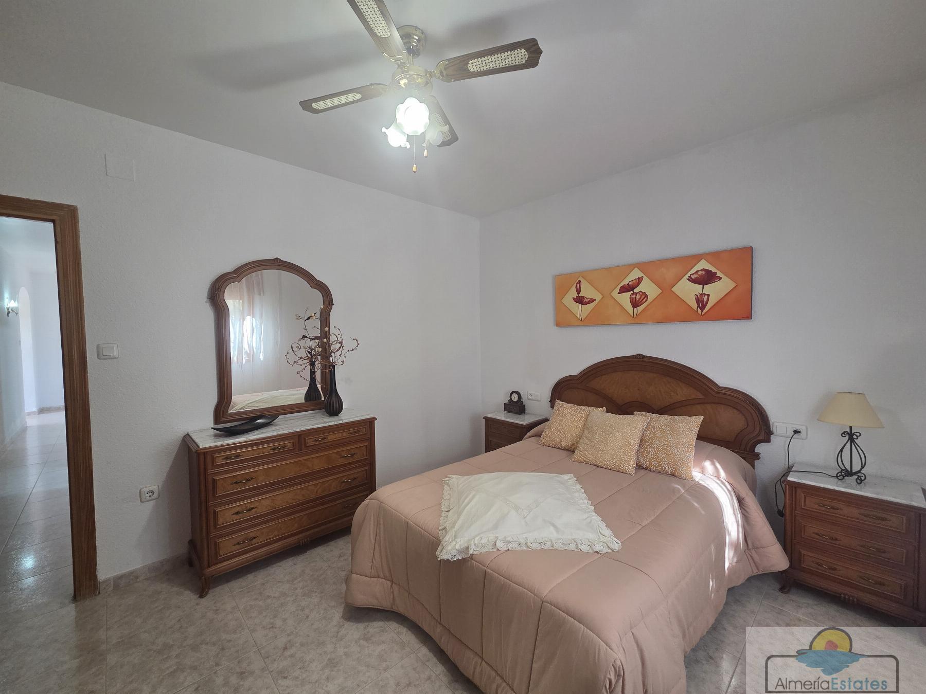 Venta de villa en Albox