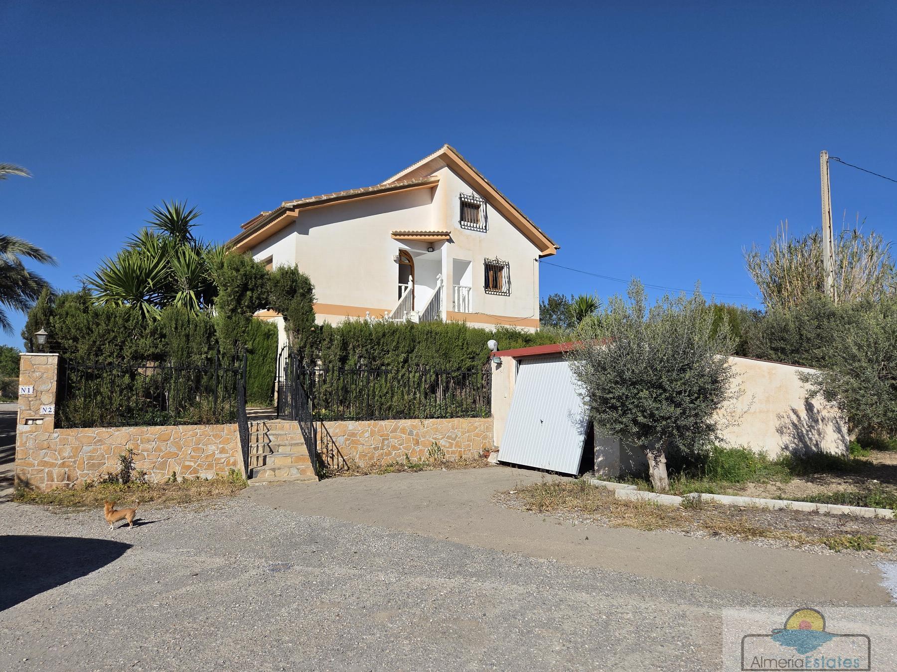 Venta de villa en Albox