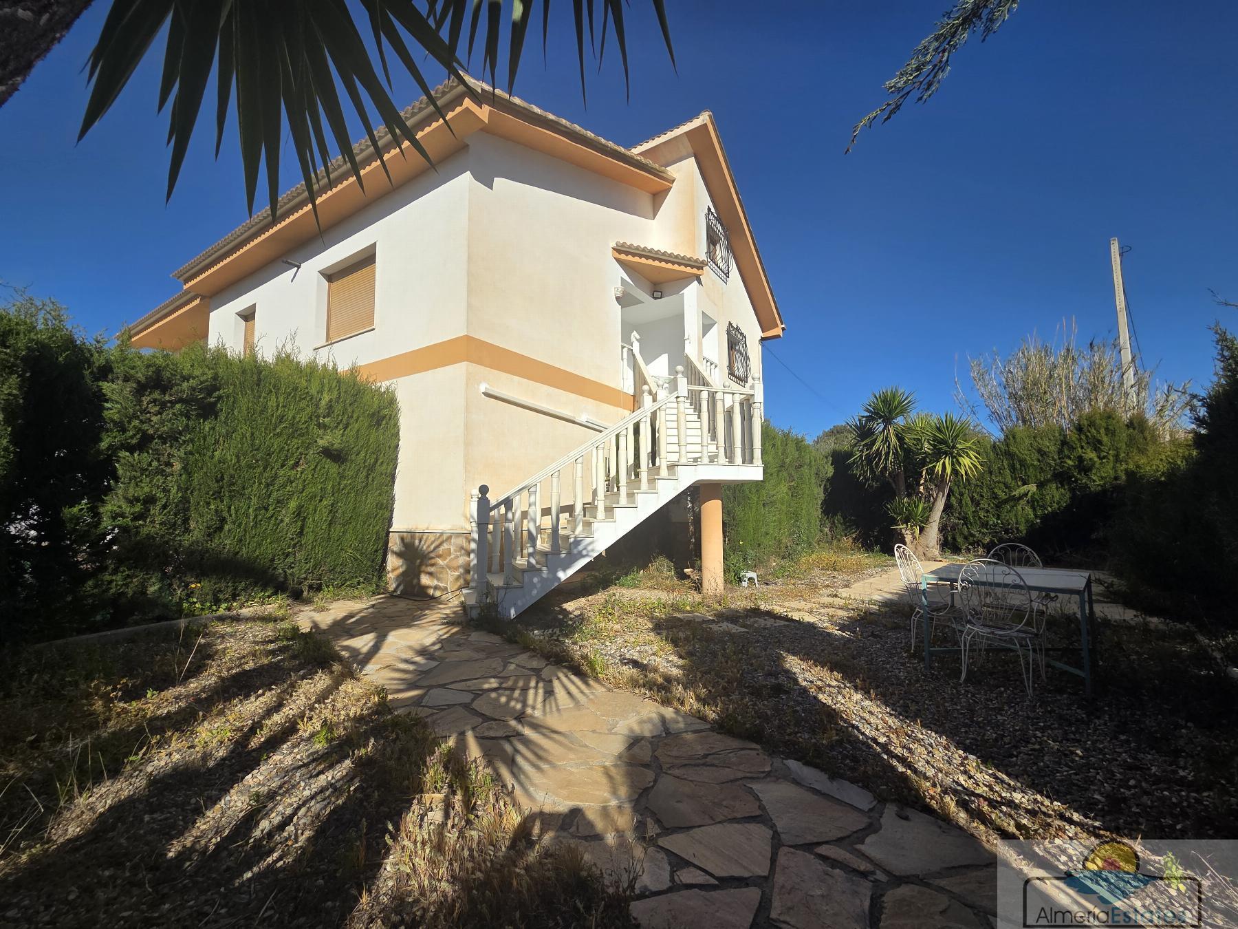 Venta de villa en Albox