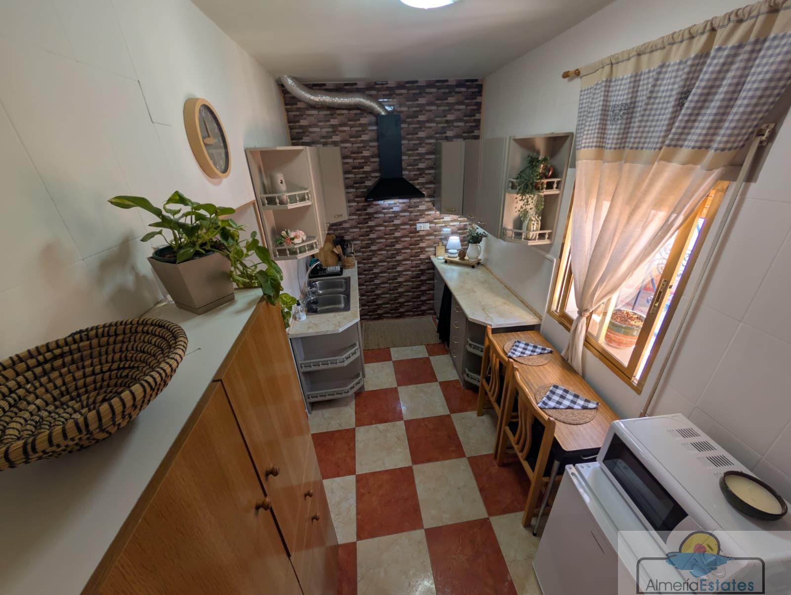 Venta de casa en Somontín