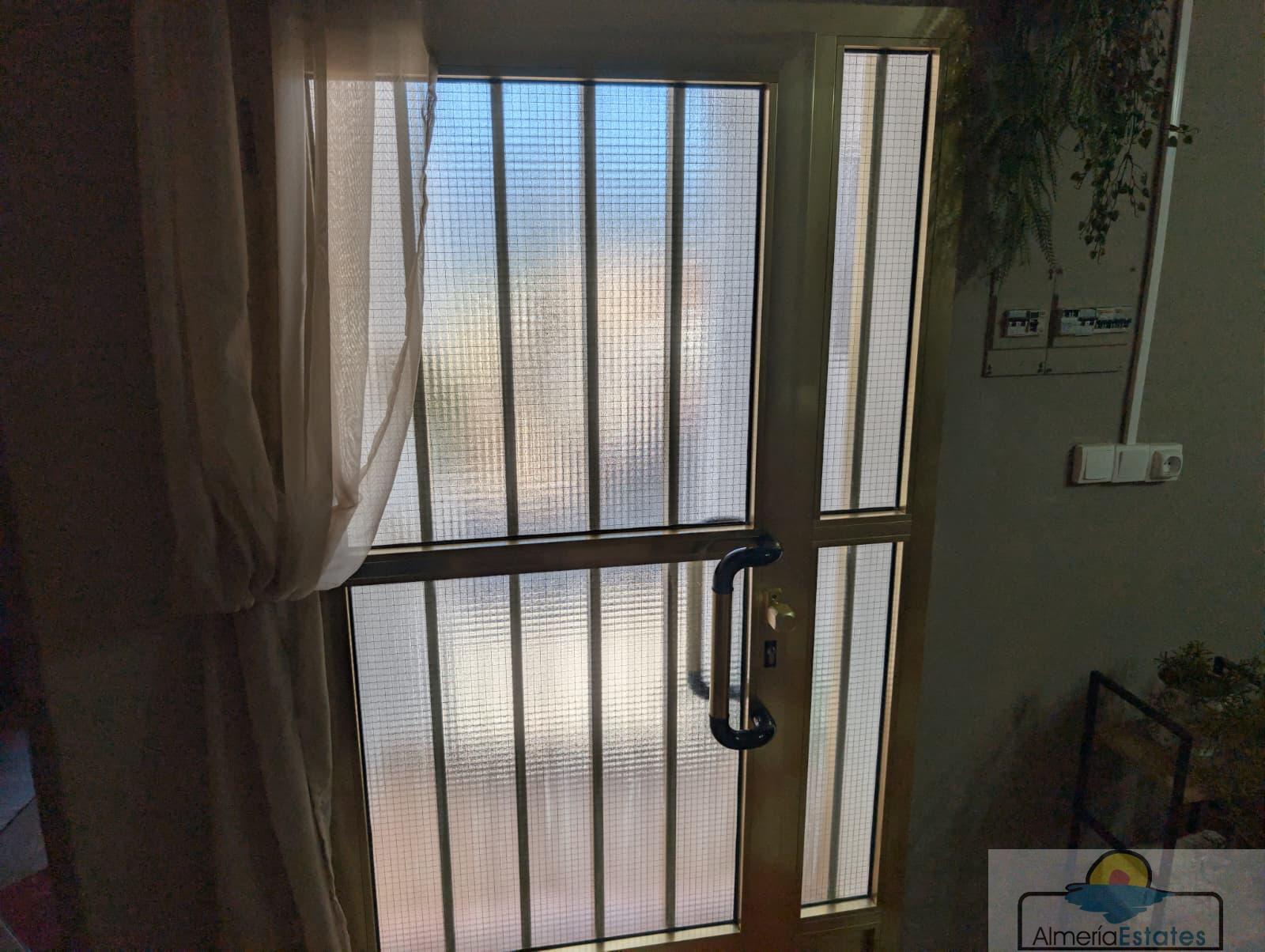 Venta de casa en Somontín