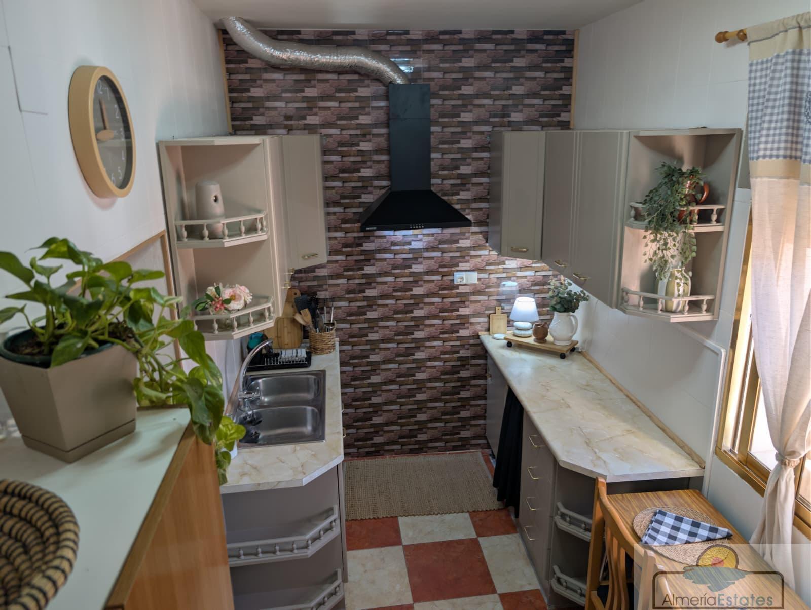 Venta de casa en Somontín