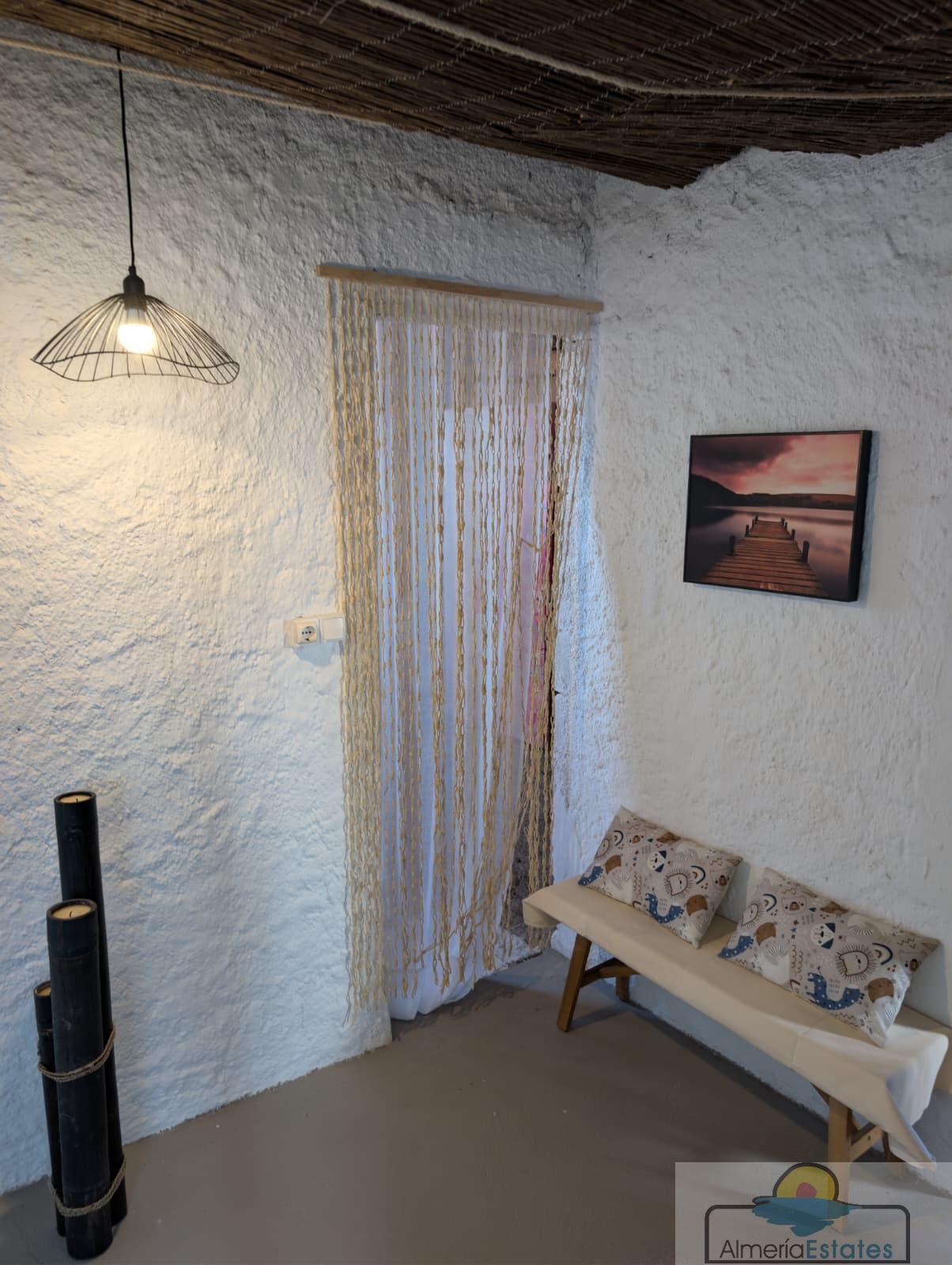 Venta de casa en Somontín